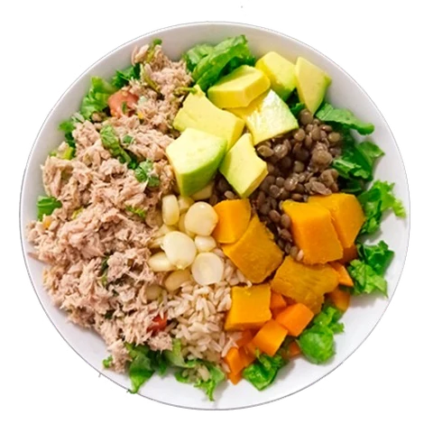 Bowl de atún con palta, camote, lentejas y choclo